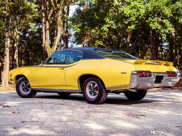 1969 Pontiac GTO Judge –  