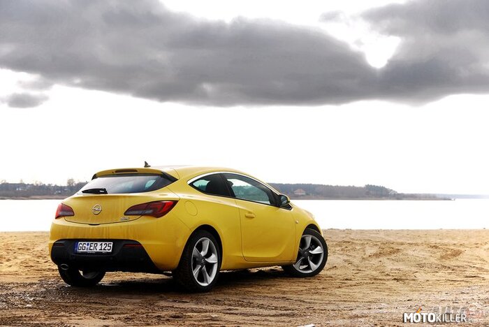 Opel Astra GTC –  