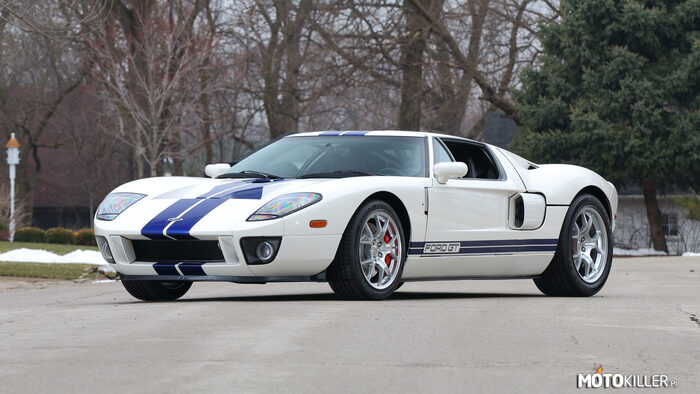 2005 Ford GT –  