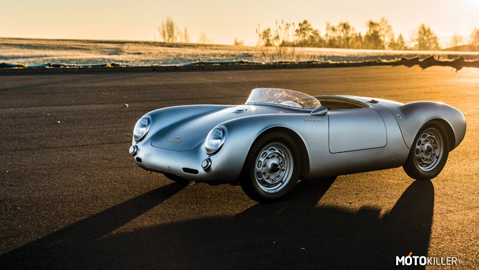 Porsche 550 RS Spyder – Samochód produkowany przez Porsche w latach 1953-1957. W oparciu o model Porsche 356, który został zaprojektowany przez Ferry&#039;ego Porsche, i prototypy Roadster testowane przez Waltera Glöcklera od 1951, fabryka zdecydowała się zbudować samochód, który będzie skonstruowany specjalnie do wyścigów, stał się nim 550 Spyder. zaprezentowany podczas Paris Auto Show w 1953 roku. Po przegranej o prawie 20s z Maserati 1500 podczas 500 kilometrowego wyścigu na Nürburgring inżynierowie z Zuffenhausen zadecydowali o wprowadzeniu modyfikacji. Udoskonalony model - 550 RS Spyder posiadał silnik o mocy 130 KM, usztywnione nadwozie, wymienioną skrzynię biegów, przeprojektowaną ramę oraz zredukowano masę o około 40 kg. 