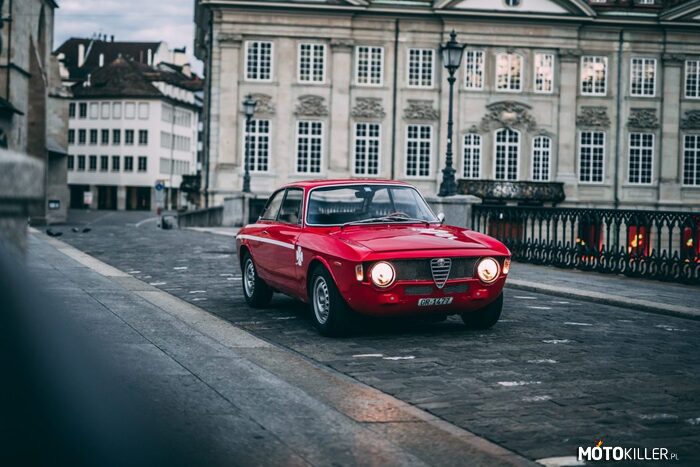 Alfa Romeo GTA 1300 Junior Stradale –  