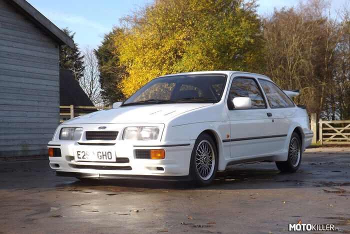 Ford Sierra Cosworth RS500 –  
