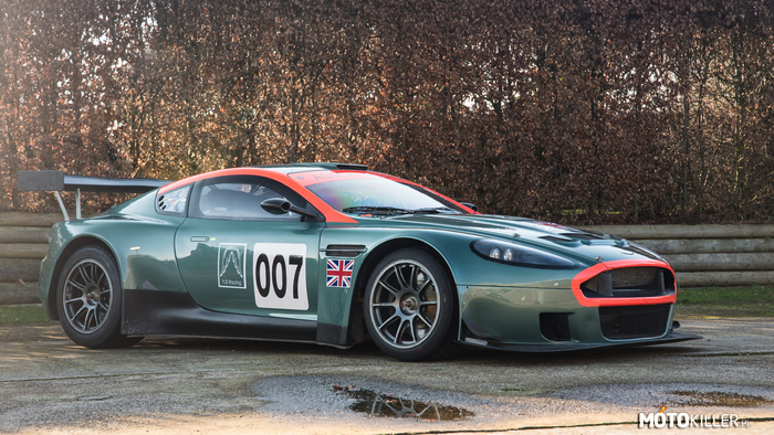 Aston Martin DBRS9 –  