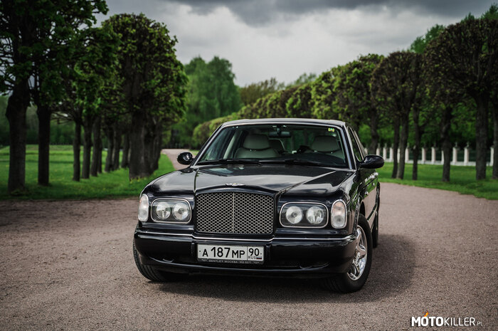 Bentley Arnage –  