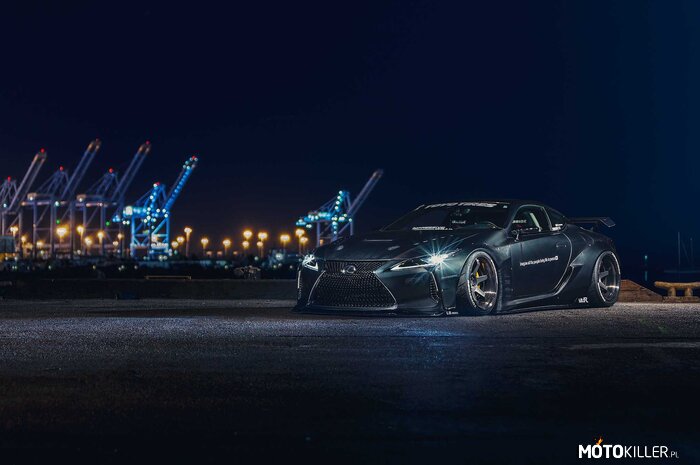Lexus LC 500 –  
