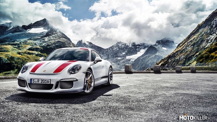 Porsche 911 R –  