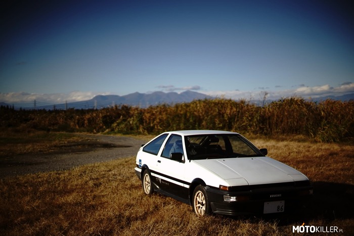 Toyota AE86 –  