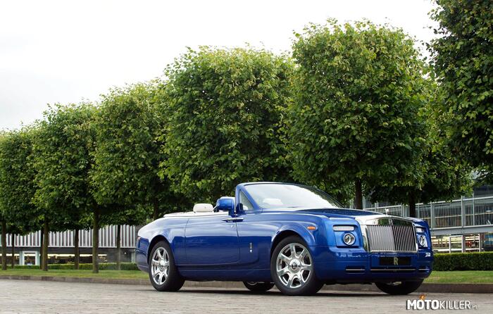 Rolls-Royce Phantom Drophead Coupe –  