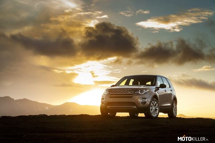 Land Rover Discovery Sport –  