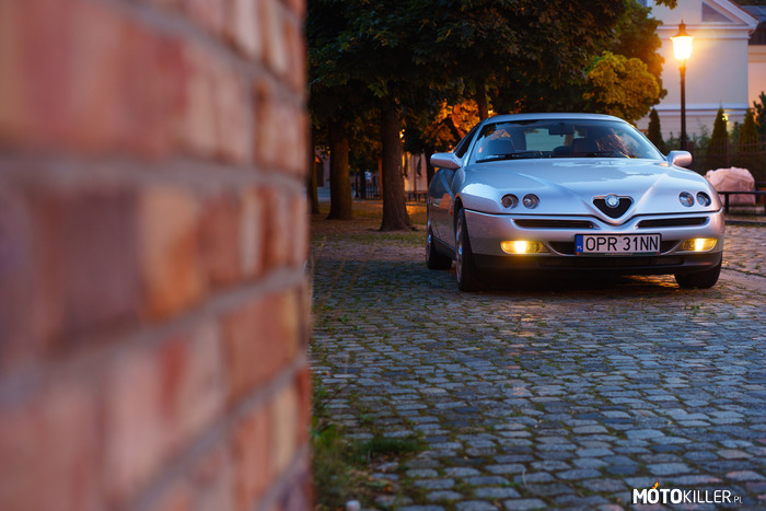 Alfa Romeo GTV –  