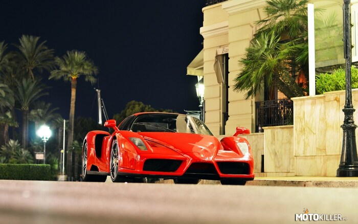 Ferrari Enzo –  