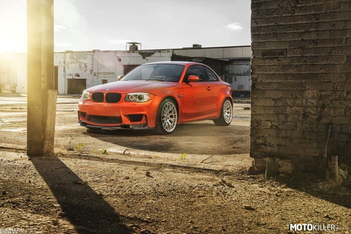 BMW 1M –  